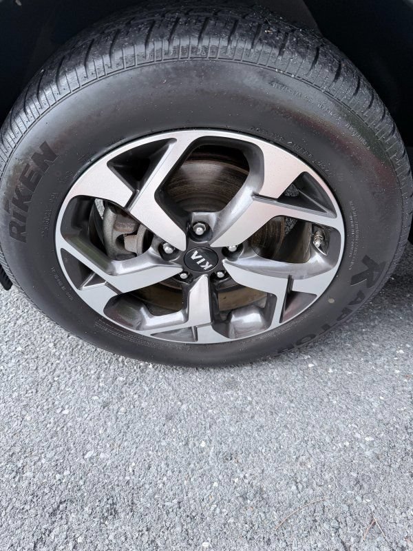 Used 2020 Kia Sportage LX AWD/4WD image 13