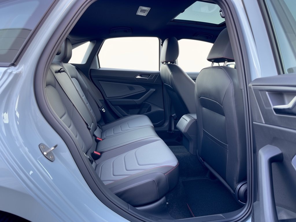 New 2027 Volkswagen Jetta GLI Autobahn FWD image 29