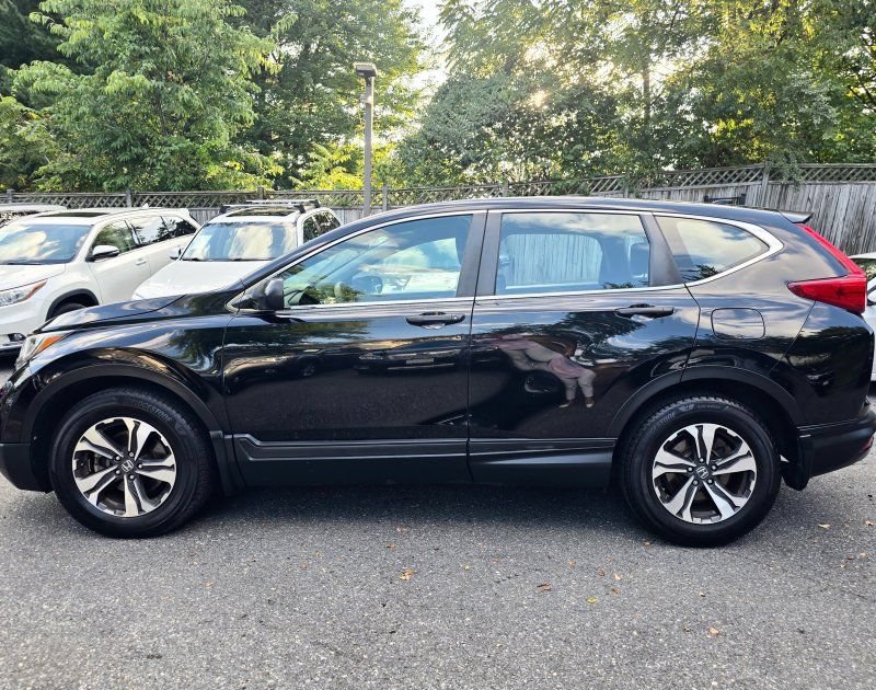 Used 2017 Honda CR-V LX image 4
