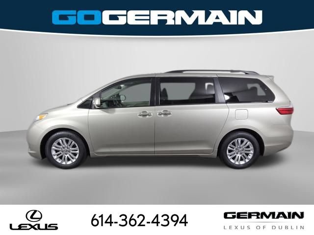 Used 2015 Toyota Sienna XLE FWD image 10