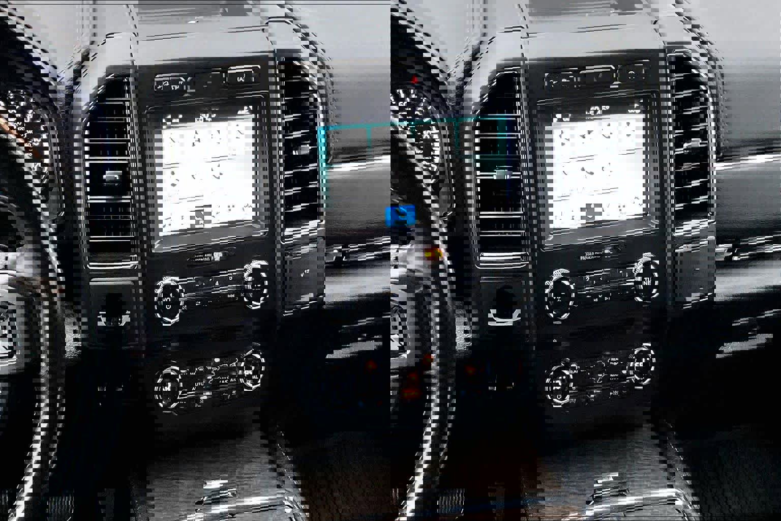 Used 2018 Ford Expedition Limited image 6