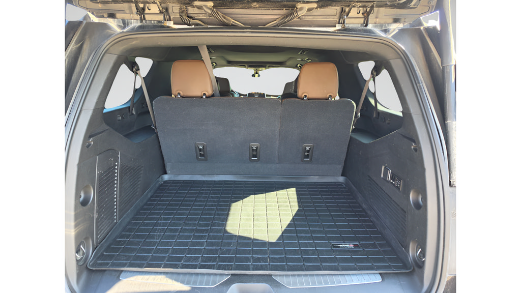 Used 2021 Chevrolet Suburban High Country AWD/4WD image 18