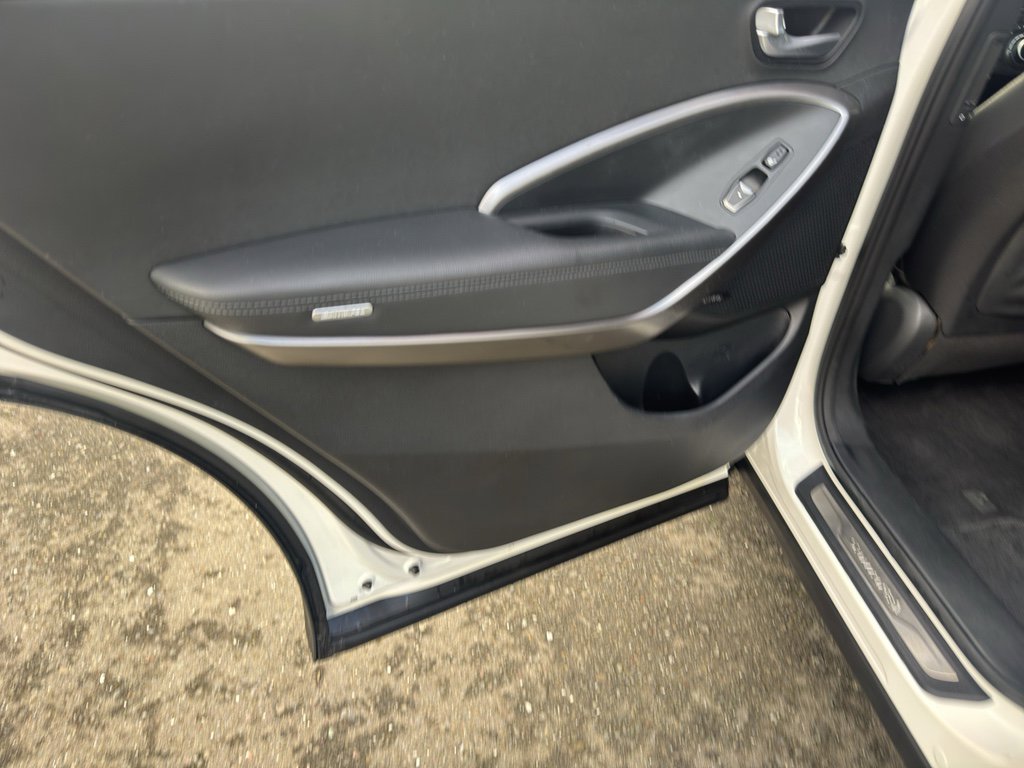 Used 2019 Hyundai Santa Fe XL image 10