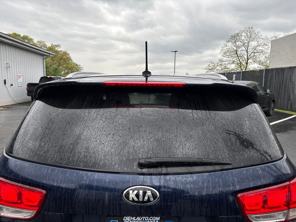 Used 2016 Kia Sorento AWD image 9