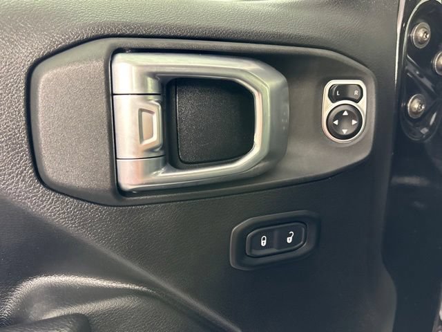 Used 2024 Jeep Wrangler Unlimited Rubicon w/ Technology Group AWD/4WD image 22