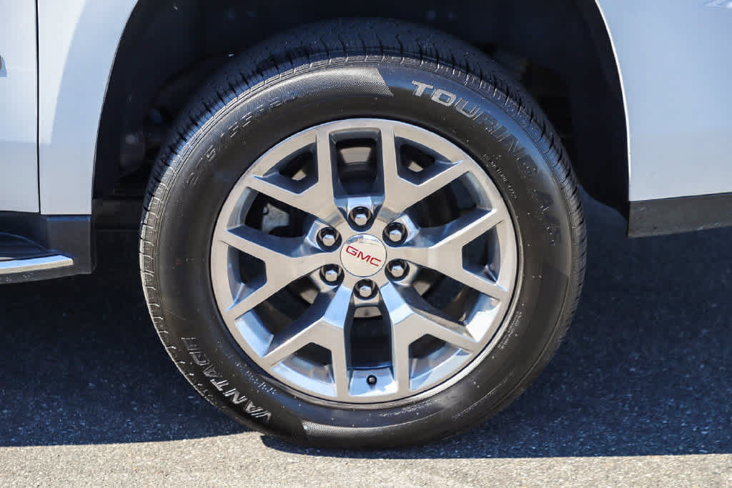 Used 2018 GMC Yukon XL SLT w/ Open Road Package RWD image 11