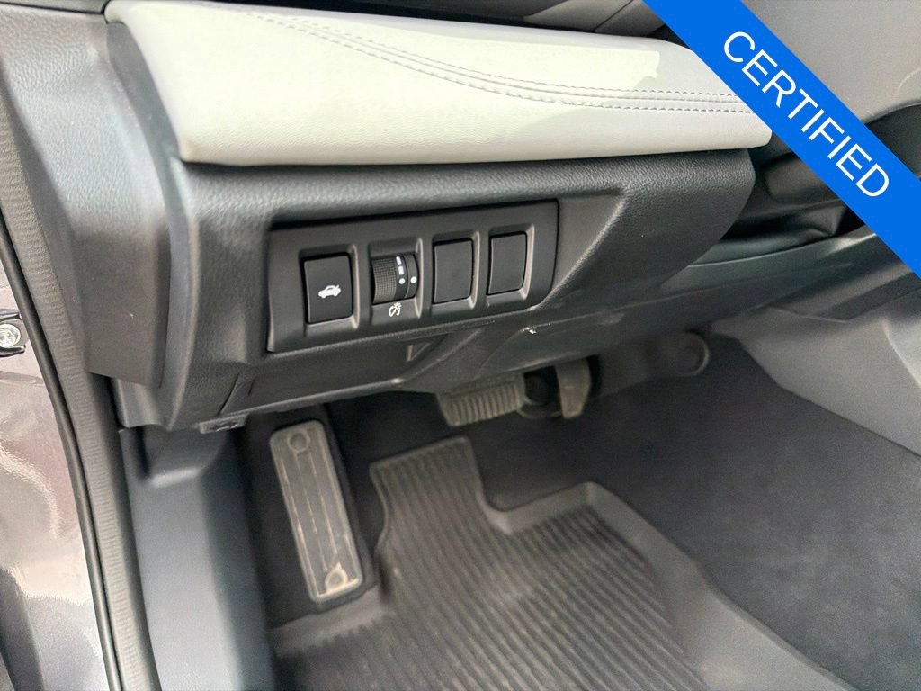 Certified 2025 Subaru Legacy Limited AWD/4WD image 11