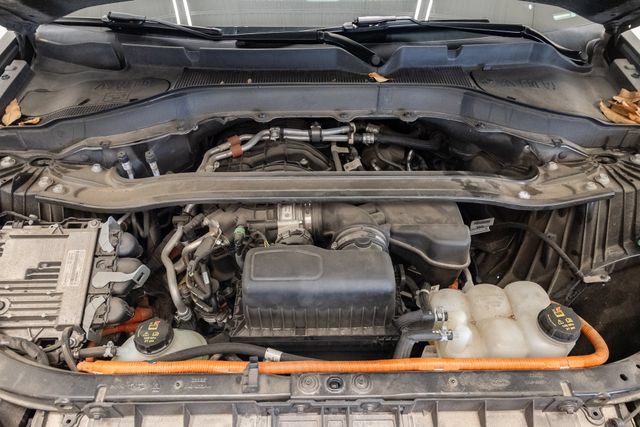 Used 2023 Ford Explorer Limited w/ Hybrid Equipment Group 310A AWD/4WD image 3