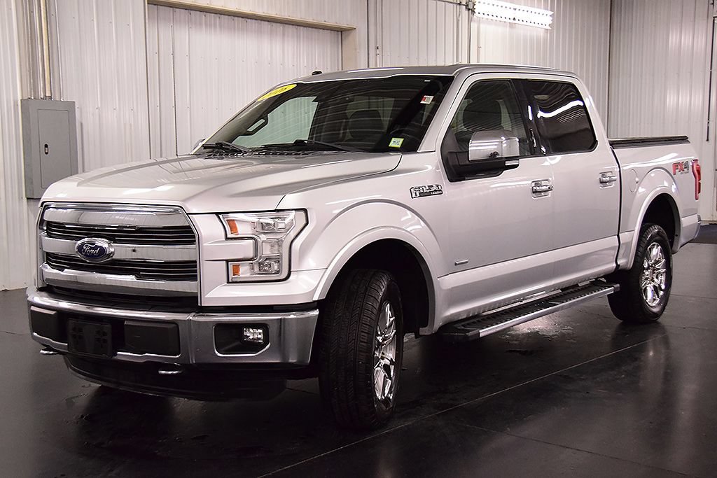 Used 2016 Ford F150 Lariat w/ Equipment Group 502A Luxury AWD/4WD image 3