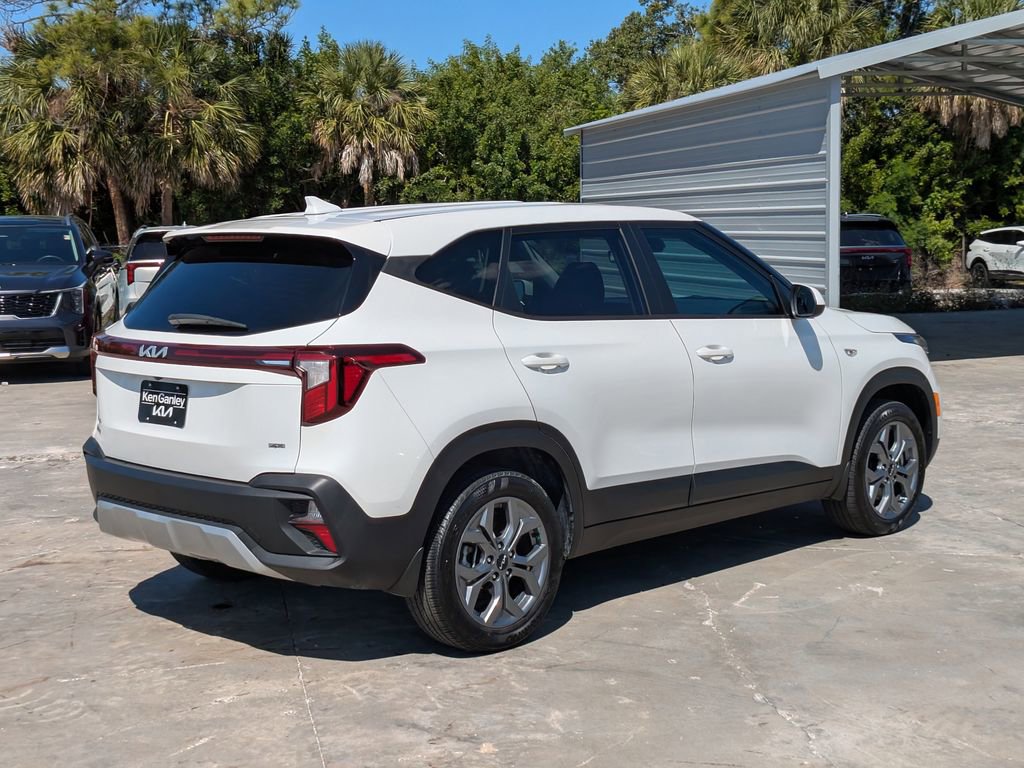 Certified 2025 Kia Seltos LX AWD/4WD image 8