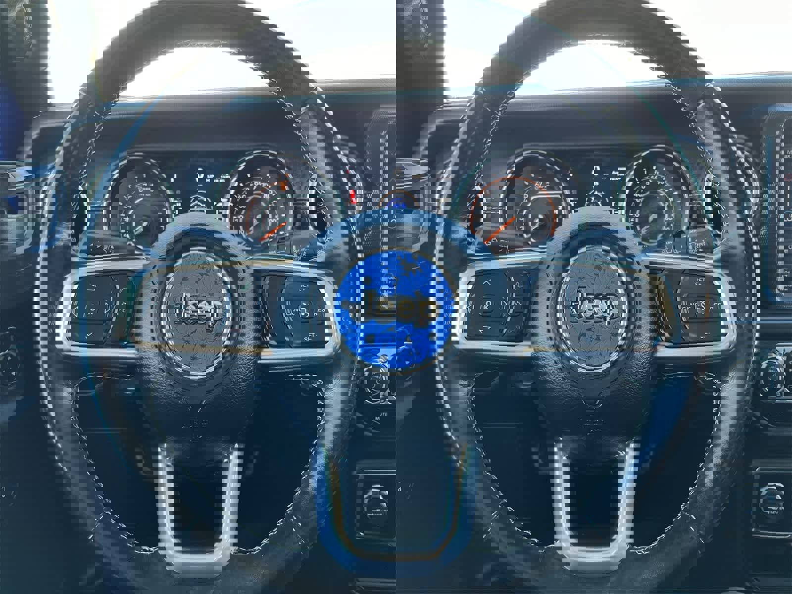 Used 2020 Jeep Wrangler Unlimited Sahara image 23