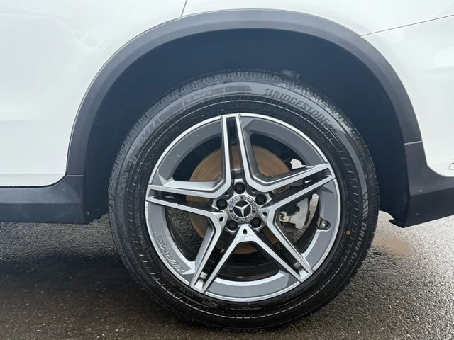 Used 2022 Mercedes-Benz GLC 300 4MATIC image 16