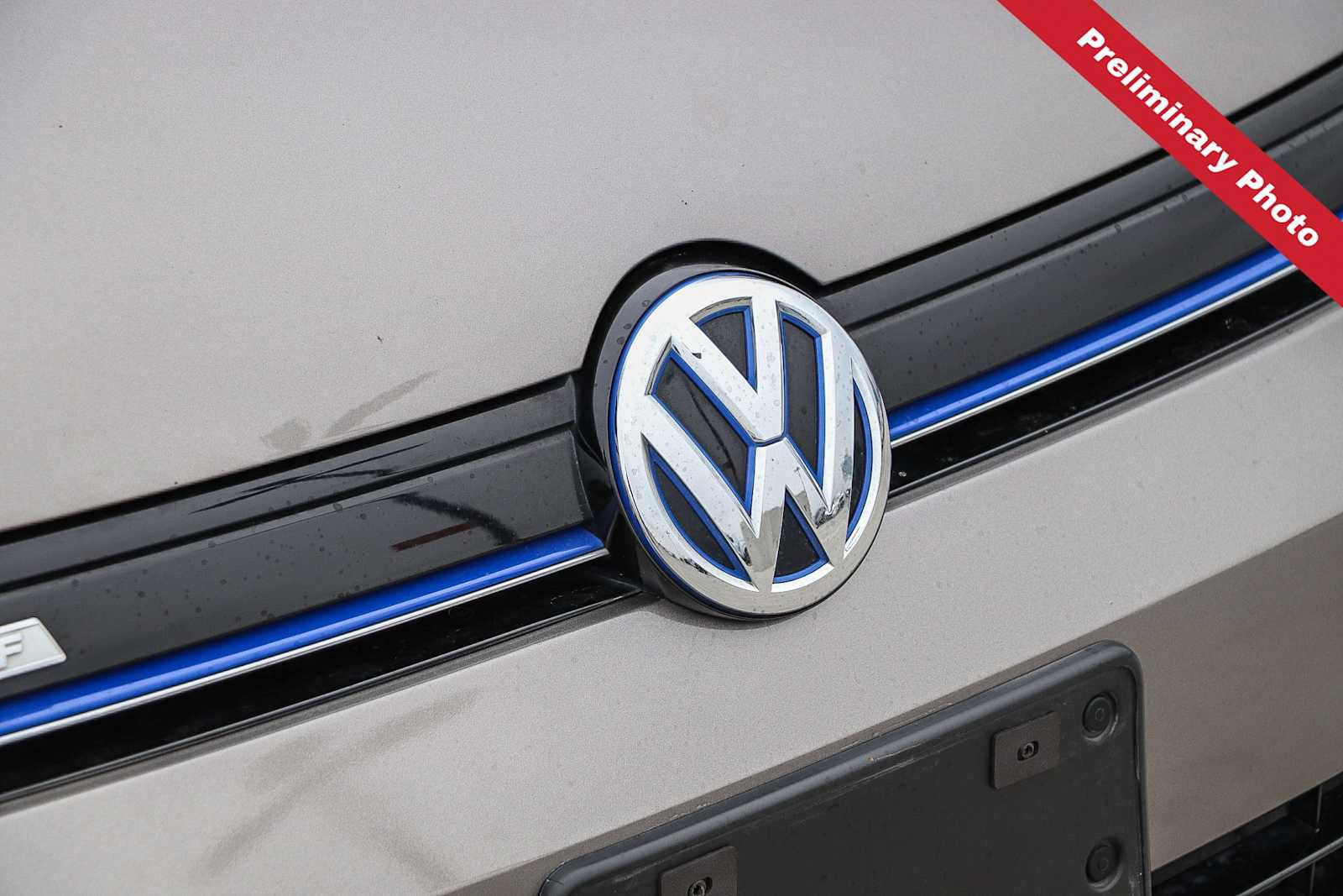 Used 2016 Volkswagen e-Golf SE FWD image 5