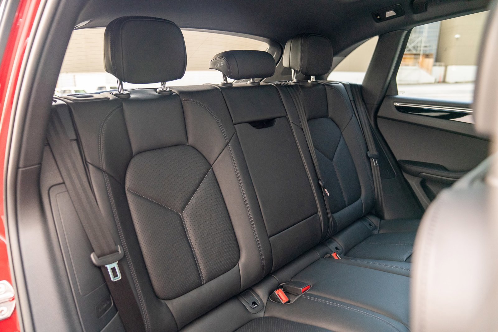 Certified 2025 Porsche Macan image 21