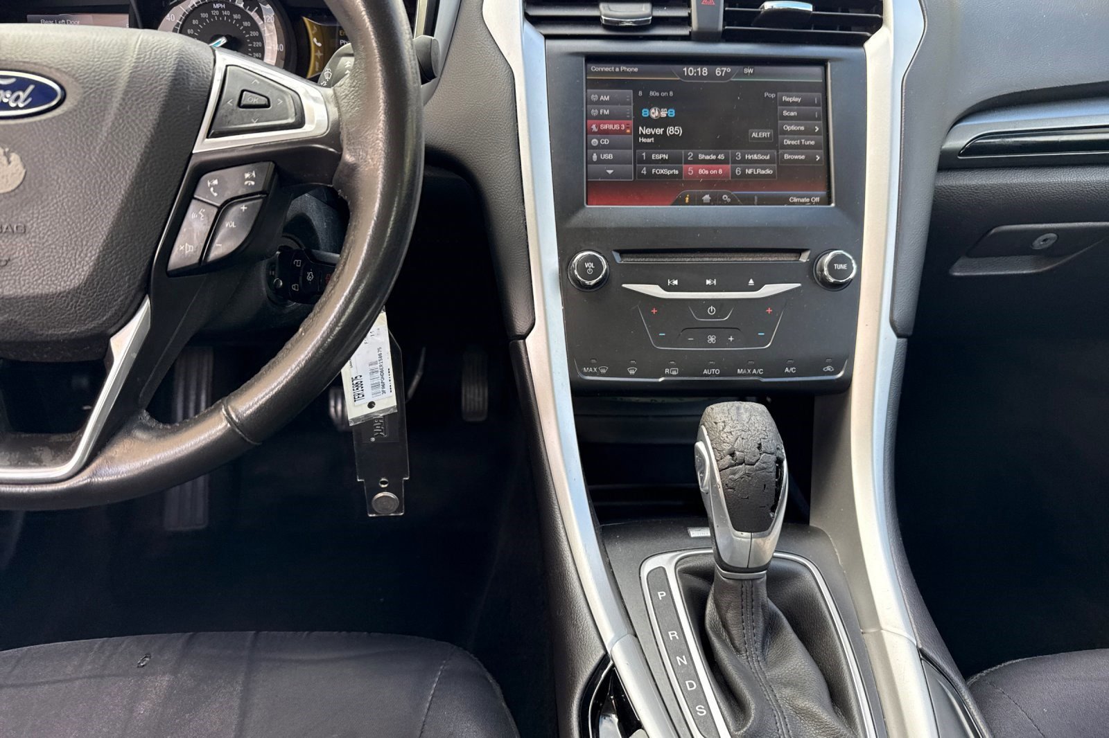 Used 2014 Ford Fusion SE FWD image 29