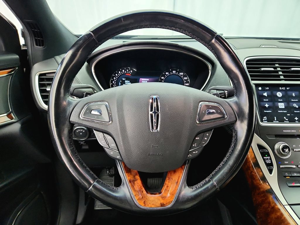 Used 2016 Lincoln MKX Select w/ Select Plus Package AWD/4WD image 14