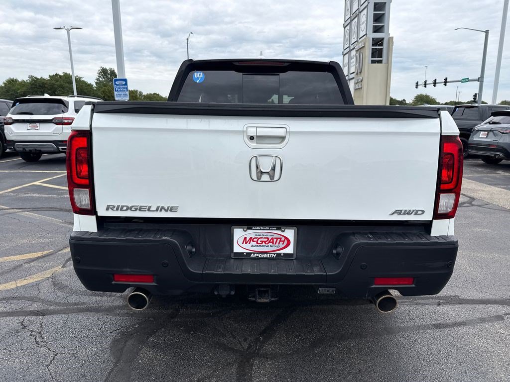 Certified 2022 Honda Ridgeline Black Edition image 7