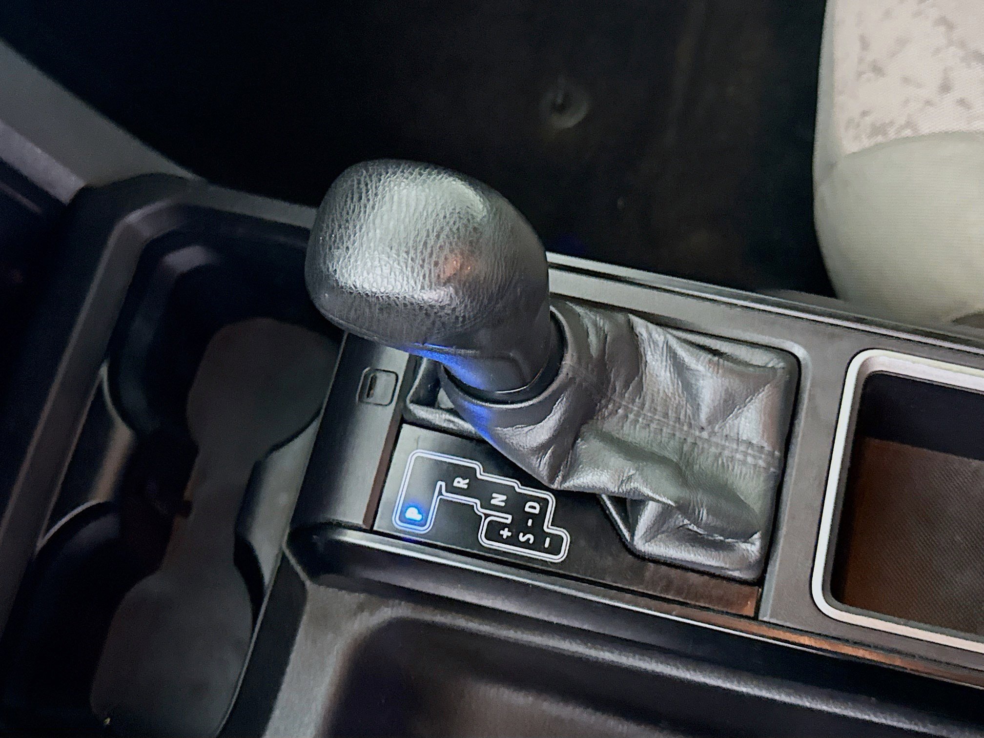 Used 2022 Toyota Tacoma SR RWD image 20