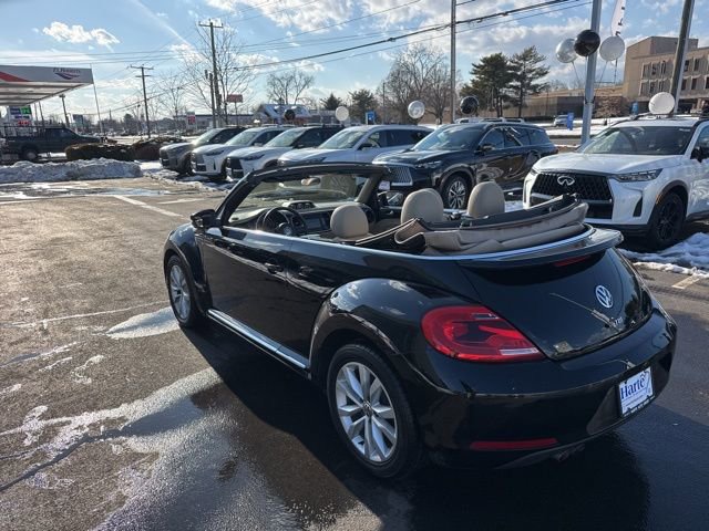 Used 2015 Volkswagen Beetle TDI image 14