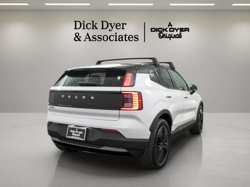 New 2026 Volvo EX30 Cross Country Ultra w/ Protection Package Premier AWD/4WD image 3