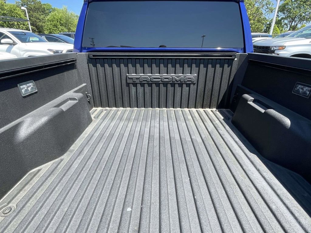 Used 2025 Toyota Tacoma TRD Sport AWD/4WD image 13