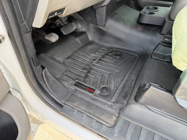 Used 2017 Ford F550 4x4 Regular Cab Super Duty image 20