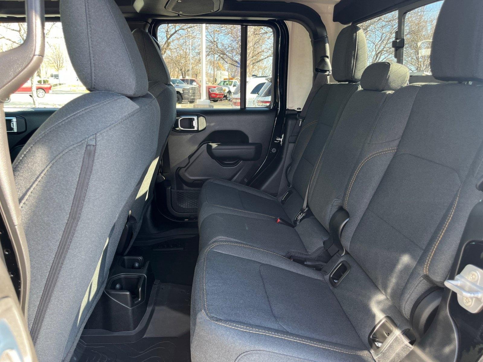 New 2026 Jeep Gladiator Sport AWD/4WD image 25