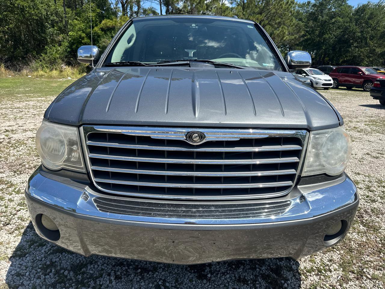 Used 2007 Chrysler Aspen Limited AWD/4WD image 2