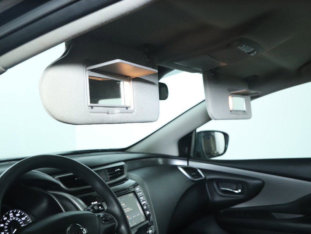 Used 2020 Nissan Murano S w/ Technology Package image 19