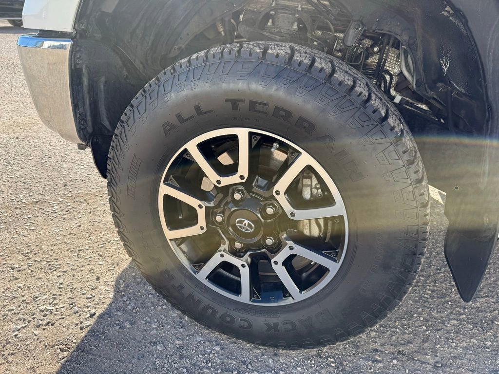Used 2014 Toyota Tundra SR5 image 9
