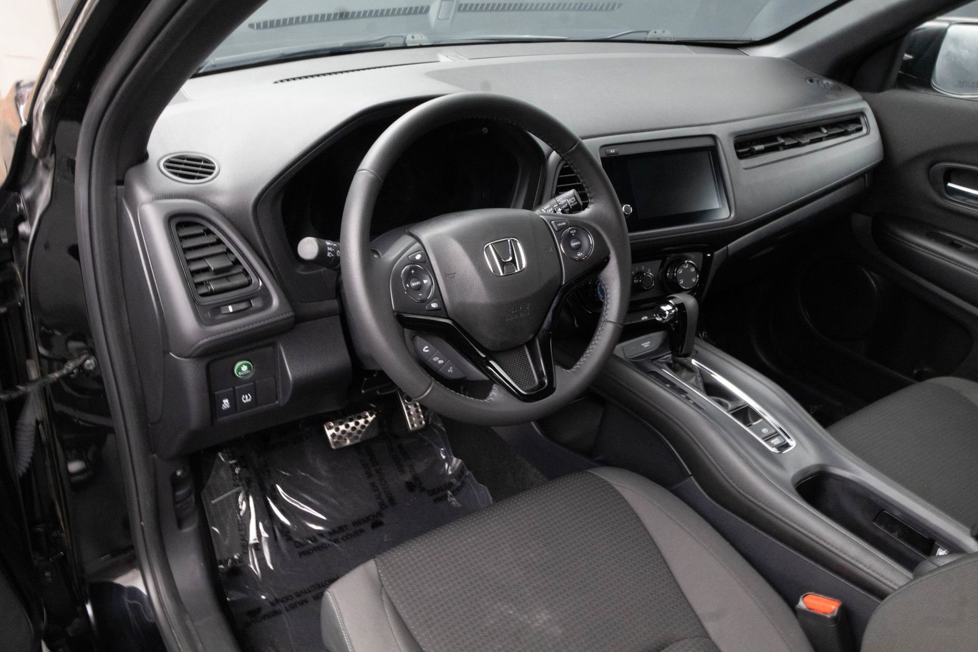 Used 2021 Honda HR-V Sport image 3