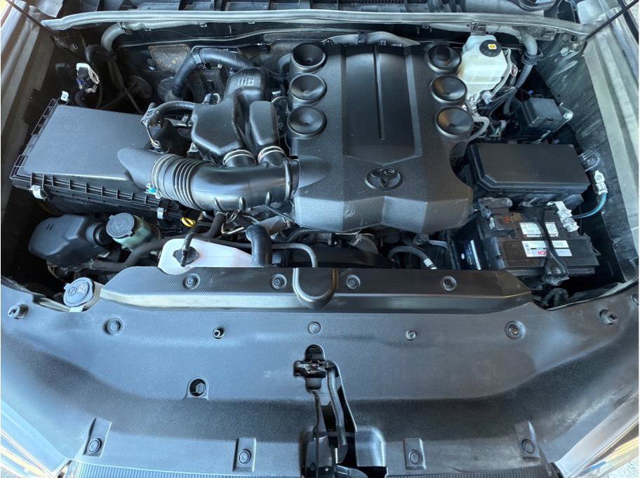 Used 2021 Toyota 4Runner Limited image 37