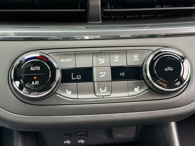 Certified 2024 Buick Envista Preferred w/ Convenience I Package FWD image 18