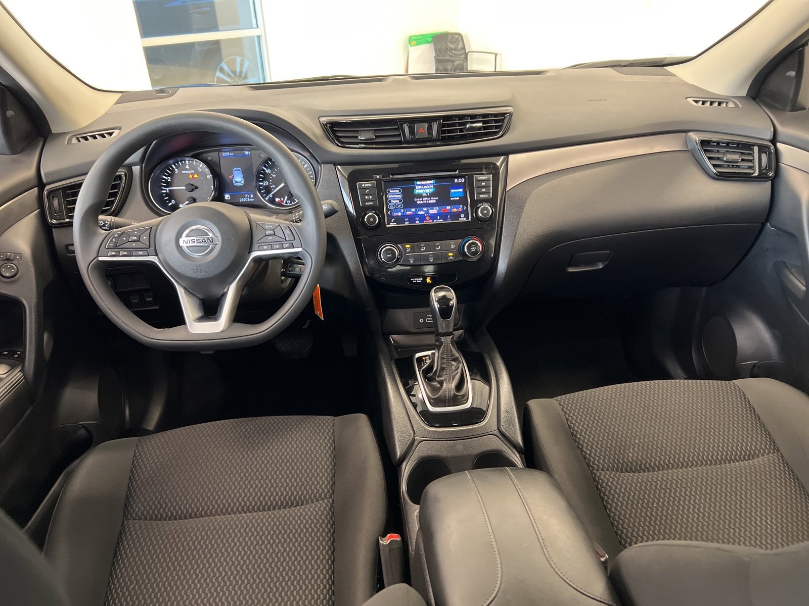 Used 2022 Nissan Rogue Sport S image 31
