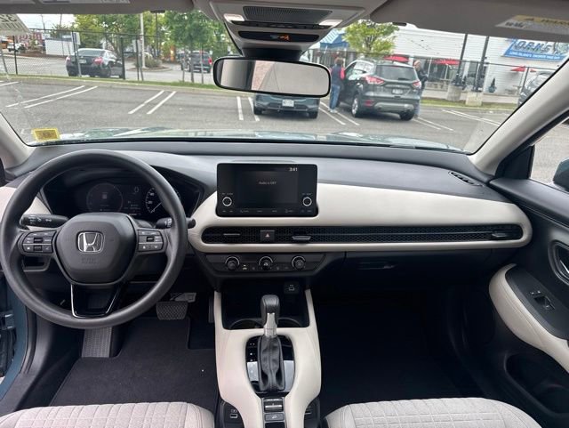 Used 2023 Honda HR-V LX image 17