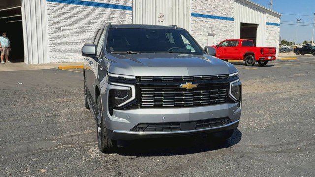 New 2026 Chevrolet Suburban High Country w/ Sun And Tow Package image 3