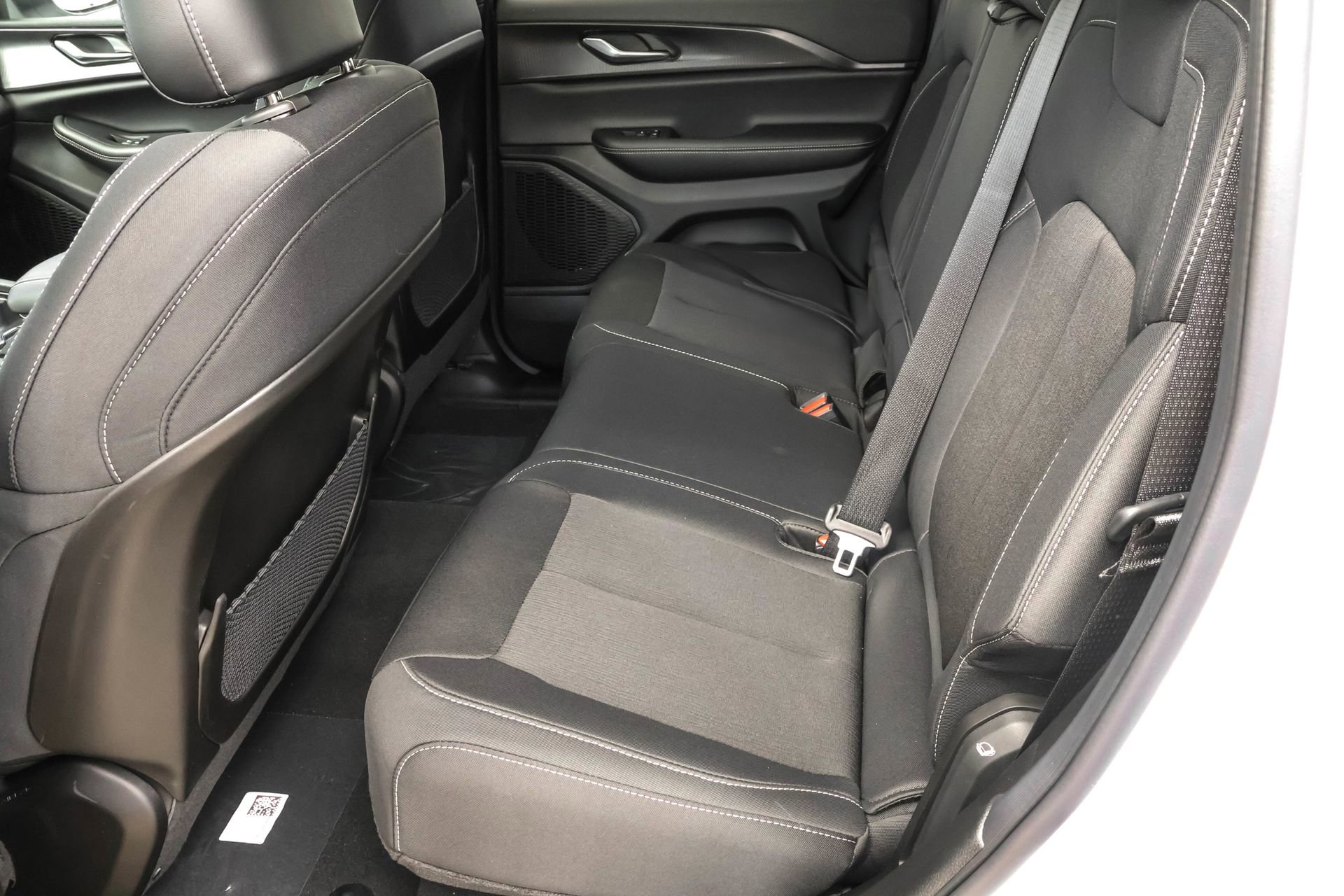 New 2025 Jeep Grand Cherokee Laredo X w/ Luxury Tech Group I image 15