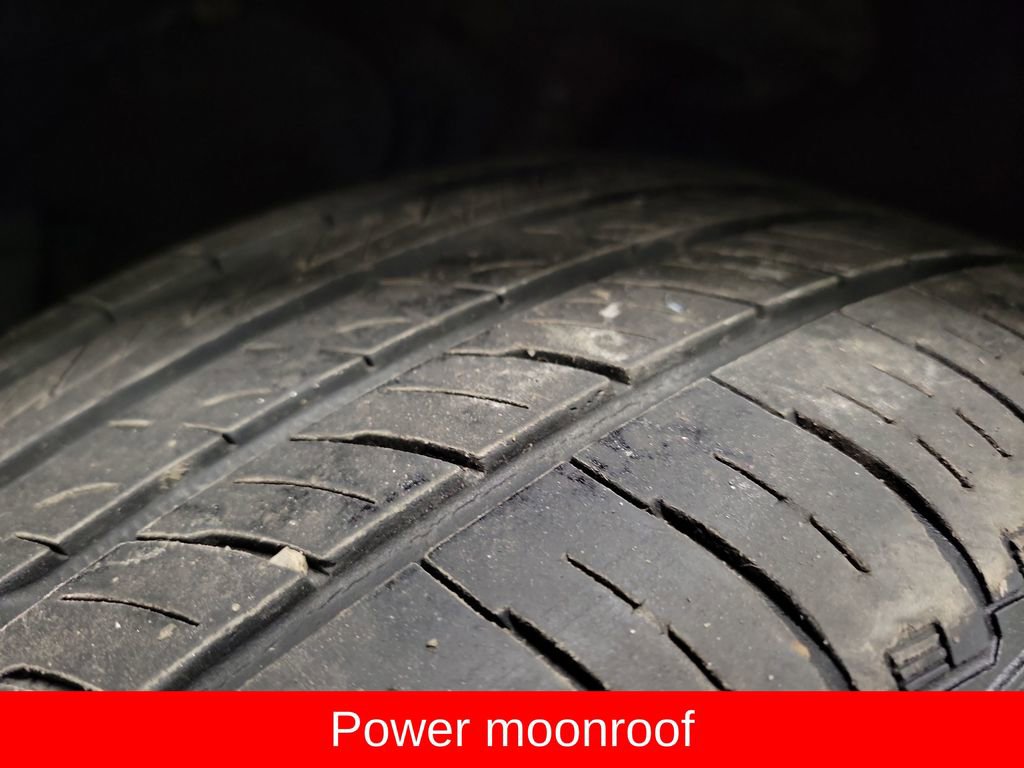 Used 2017 Toyota Sienna XLE image 11