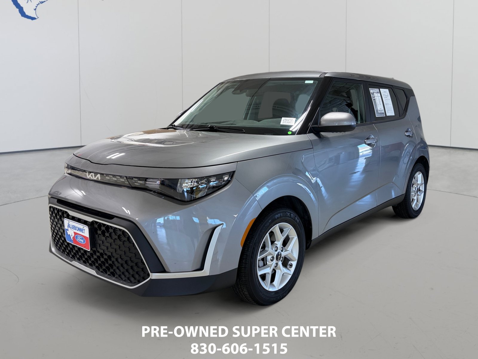 Used 2025 Kia Soul LX w/ LX Technology Package FWD image 1
