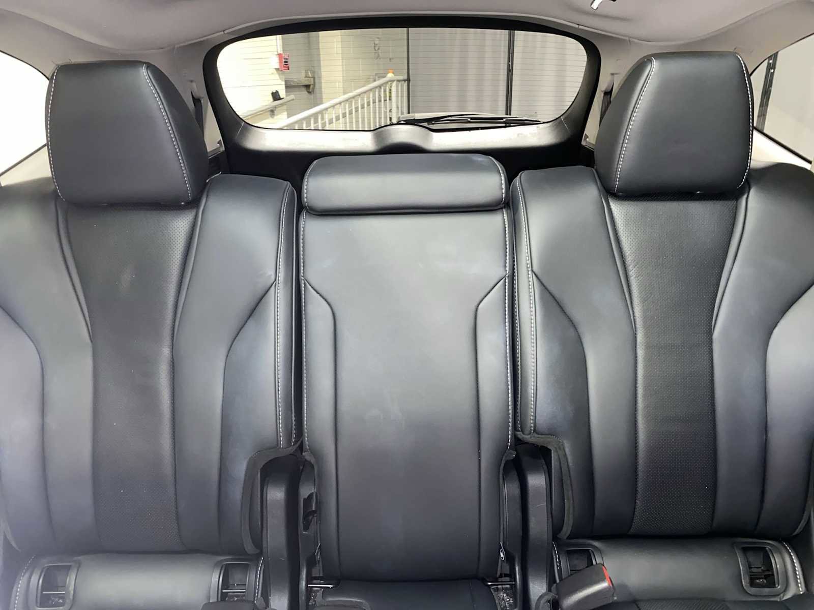 Used 2023 Acura MDX SH-AWD w/ Technology Package image 22