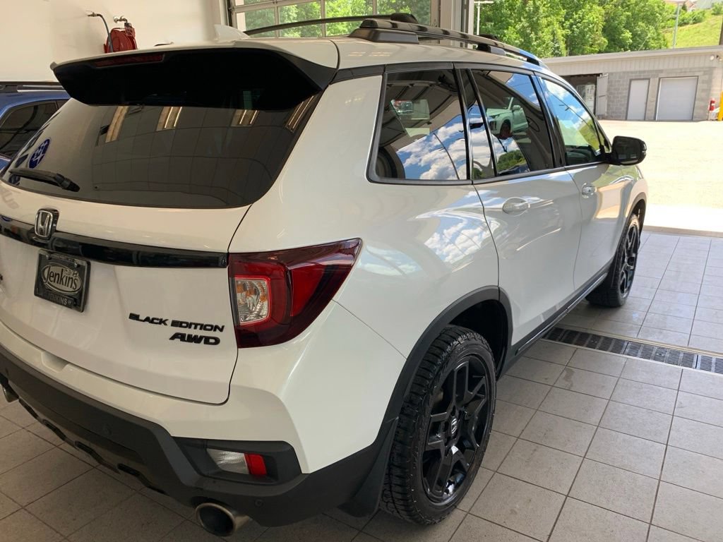 Used 2024 Honda Passport Black Edition image 17