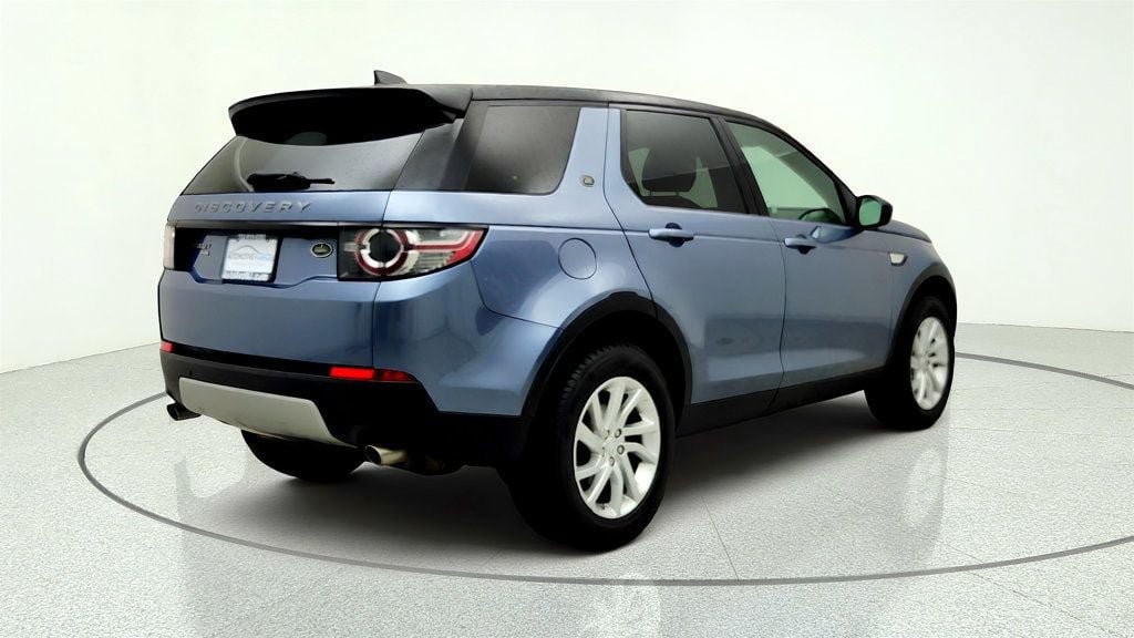 Used 2018 Land Rover Discovery Sport HSE AWD/4WD image 5