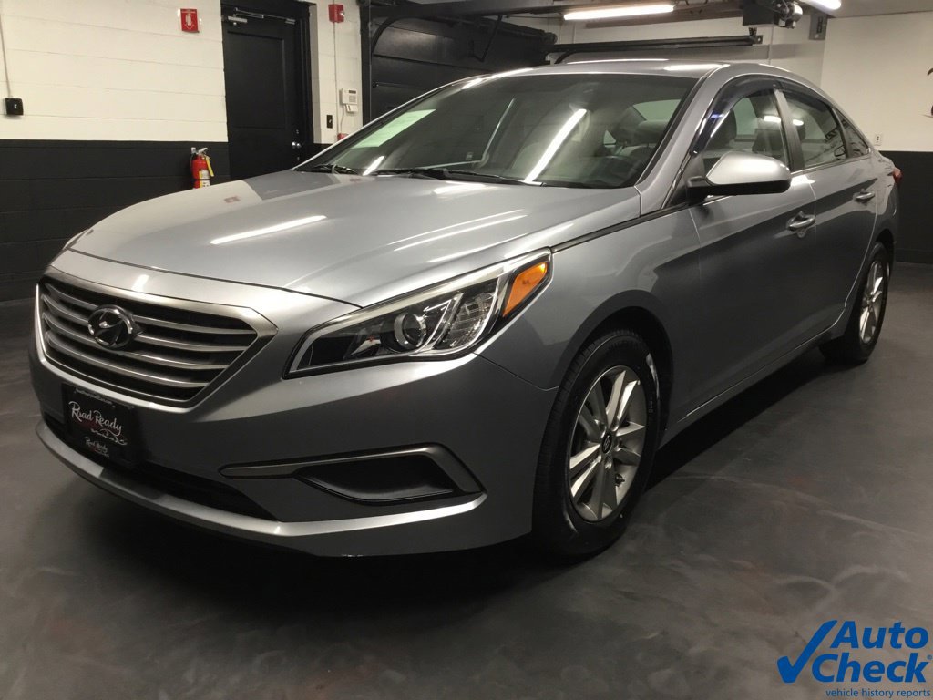 Used 2017 Hyundai Sonata SE FWD image 4
