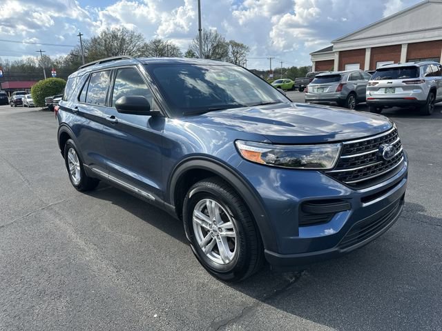 Used 2020 Ford Explorer XLT w/ Comfort Package AWD/4WD image 11
