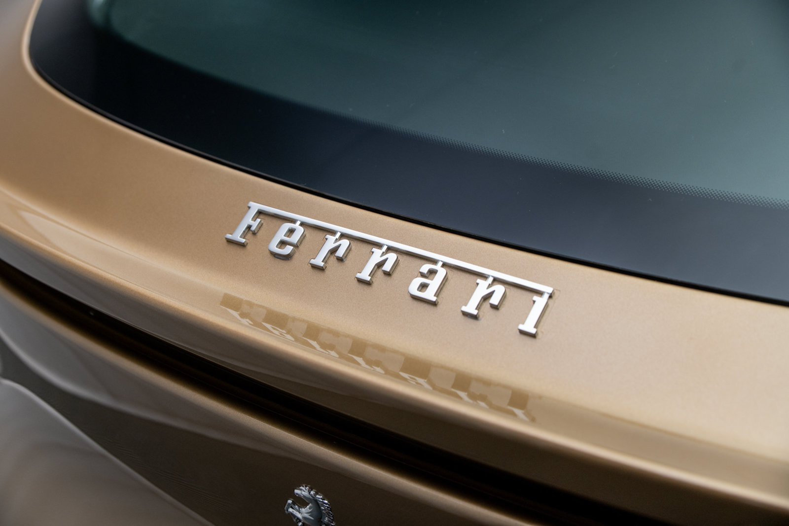 Used 2025 Ferrari Purosangue AWD/4WD image 45