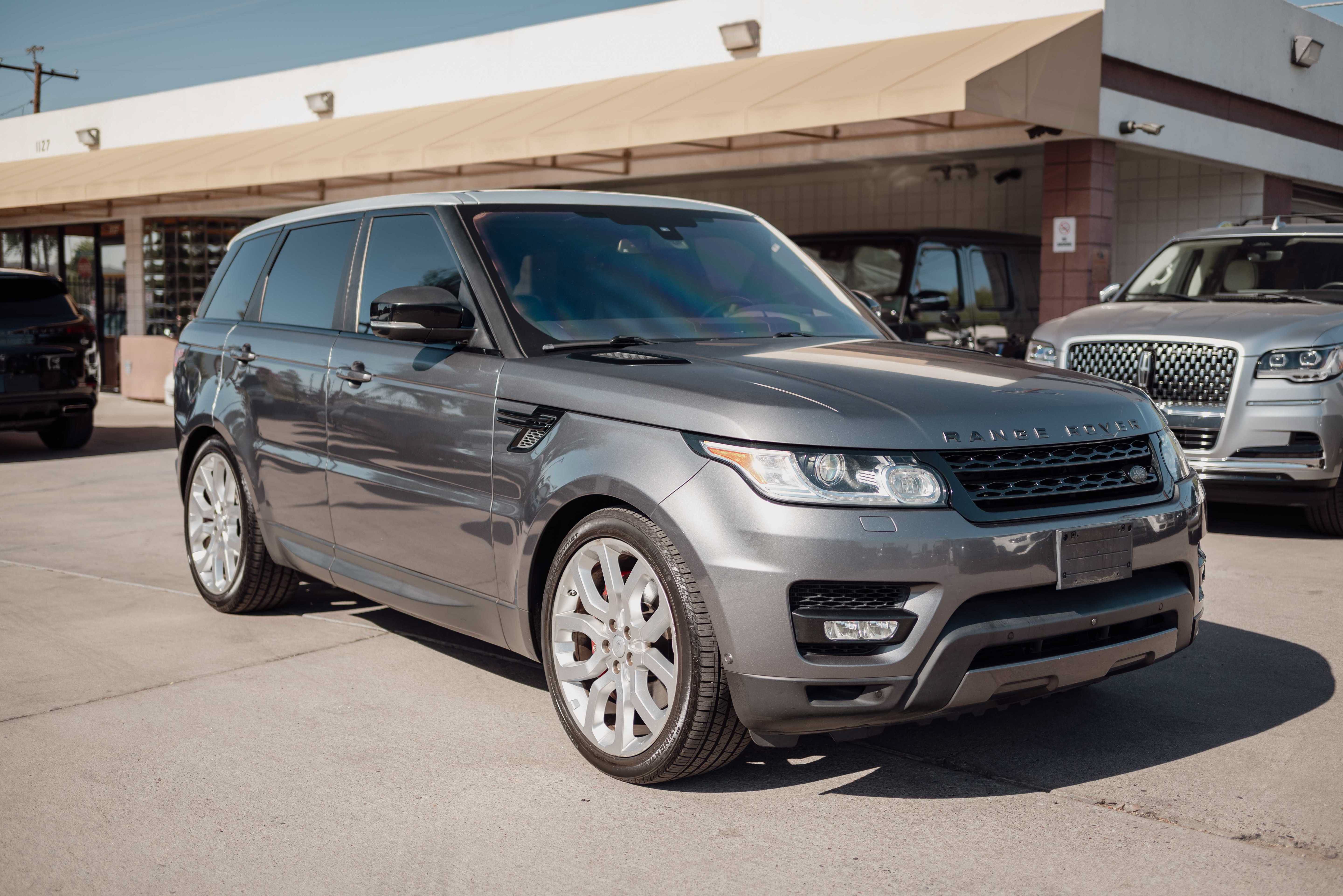 Used 2016 Land Rover Range Rover Sport Supercharged AWD/4WD image 3