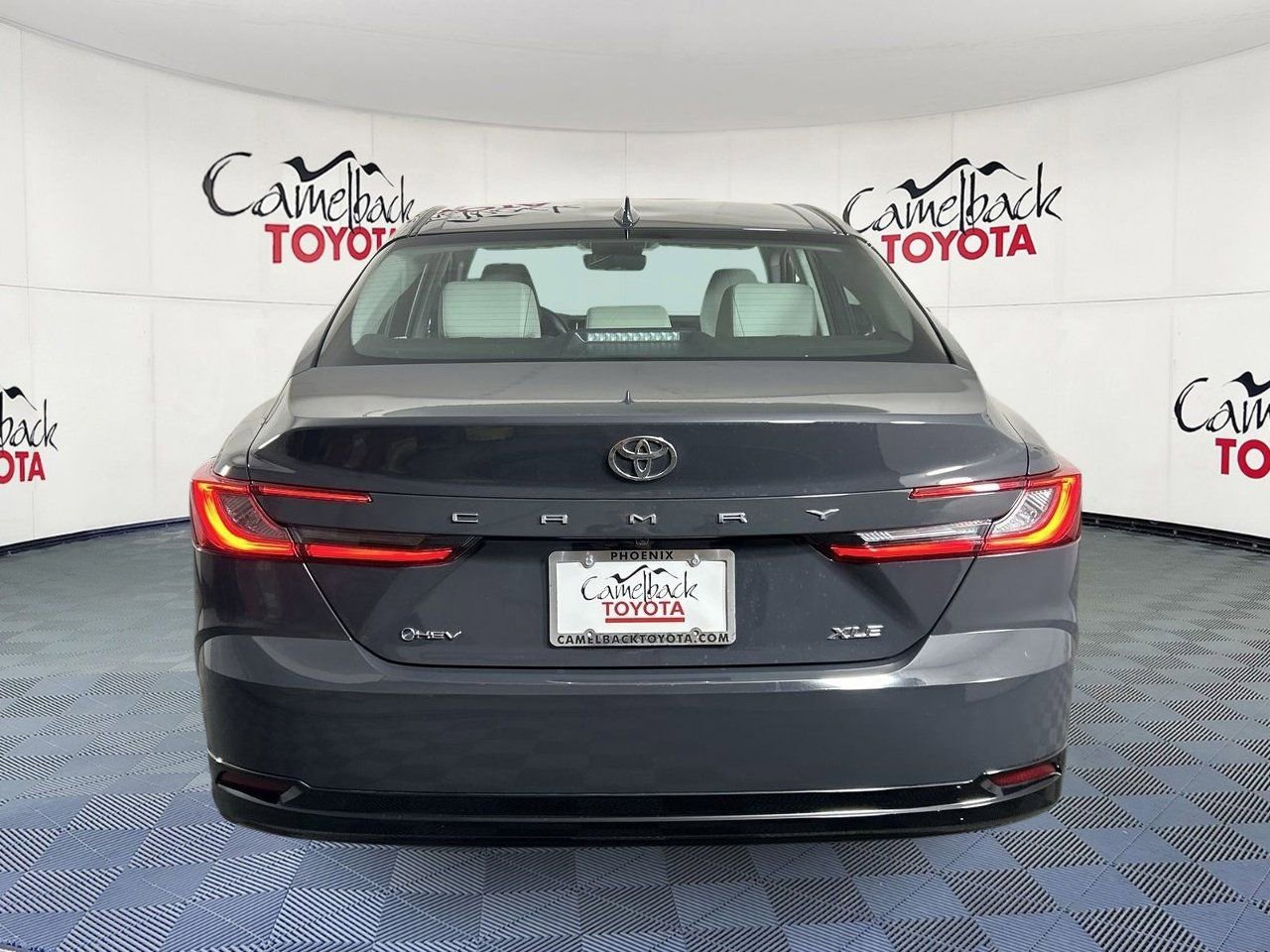 Used 2025 Toyota Camry XLE image 6