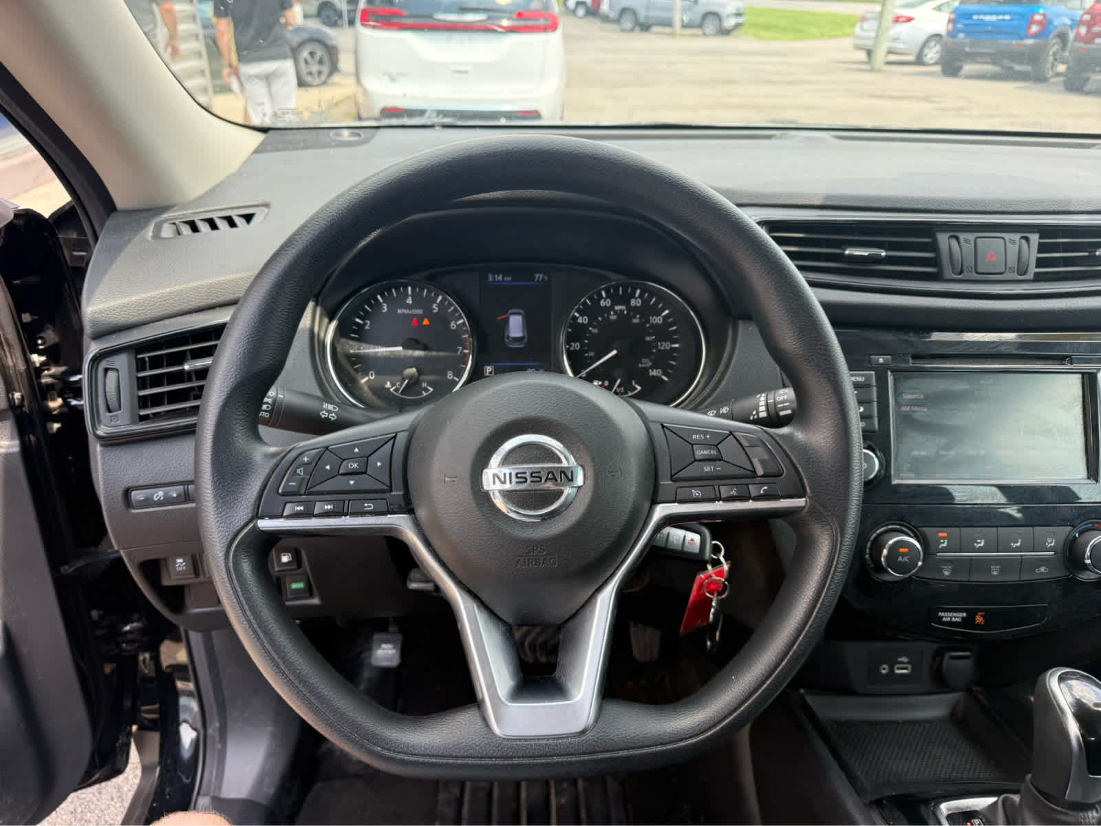 Used 2020 Nissan Rogue S AWD/4WD image 8