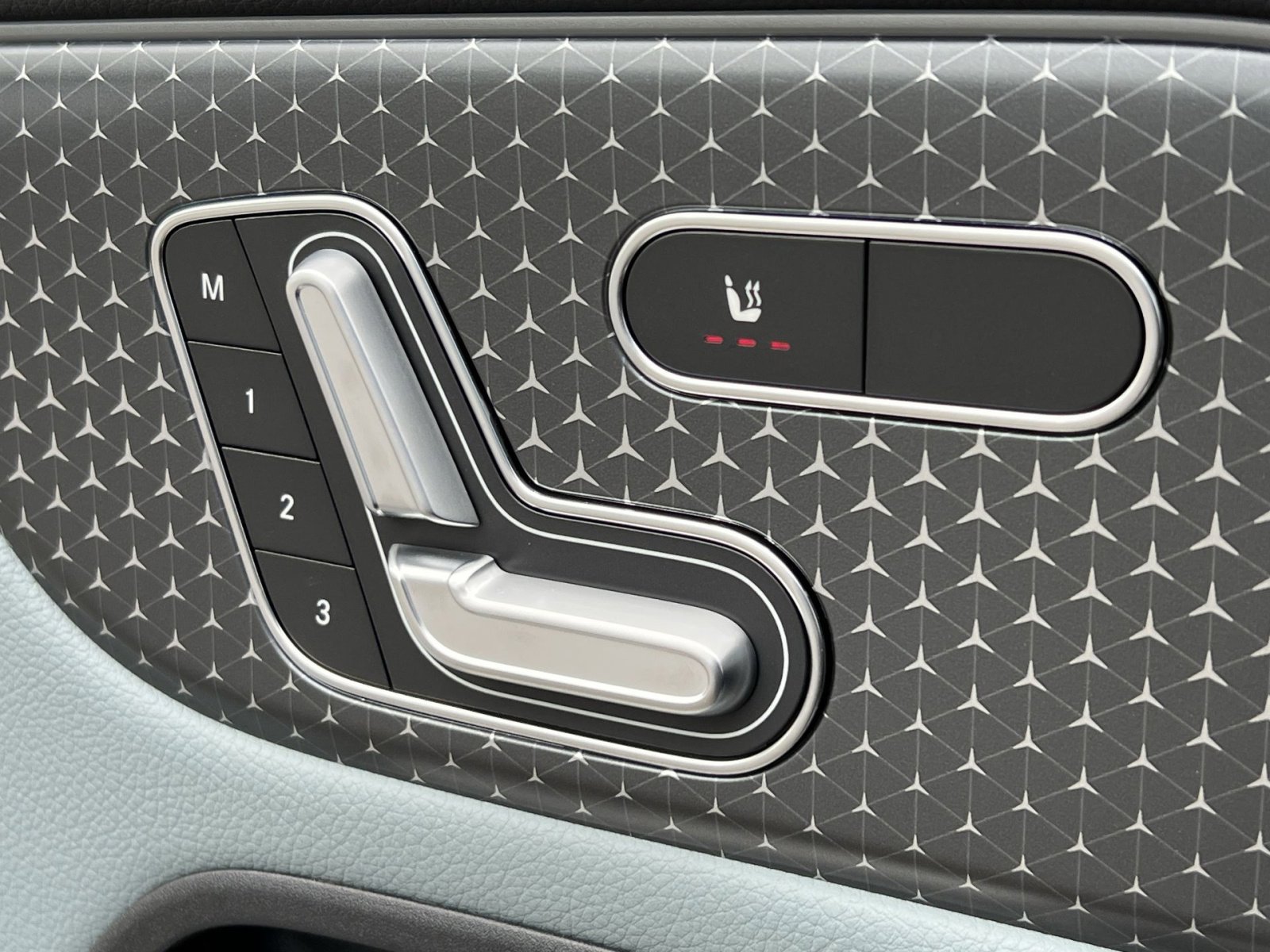 New 2026 Mercedes-Benz GLB 250 4MATIC image 34