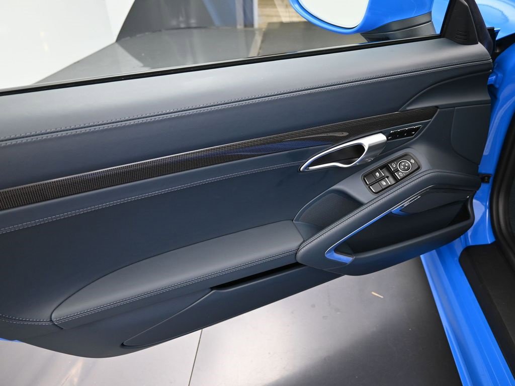 Used 2025 Porsche 718 Cayman GT4 image 19